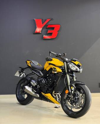 TRIUMPH STREET TRIPLE RS ABS TRIUMPH STREET TRIPLE RS ABS